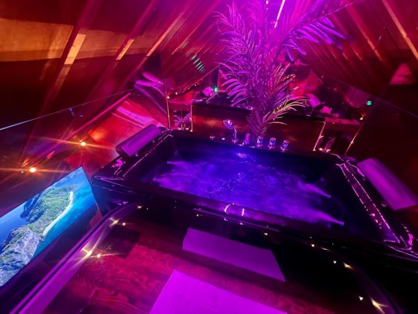 The Copper Cave top level