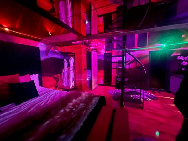The Copper Cave bed