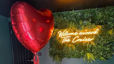 Cruiser lounge with heart balloon